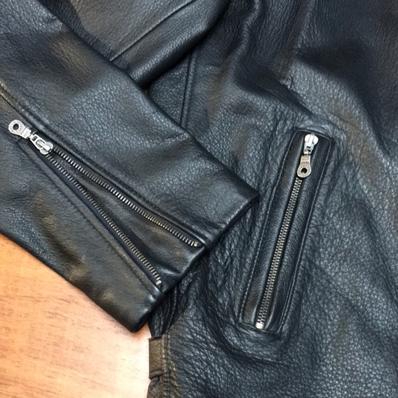 Harley Davidson Leather Jacket - Picture 10 of 17